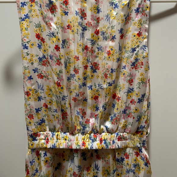 Banana Republic | Yellow Floral Ruffle V Neck Fit and Flare Dress size 0P - Picture 8 of 10